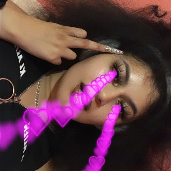 Meet your Posher, Kayla - Picture 15 of 16